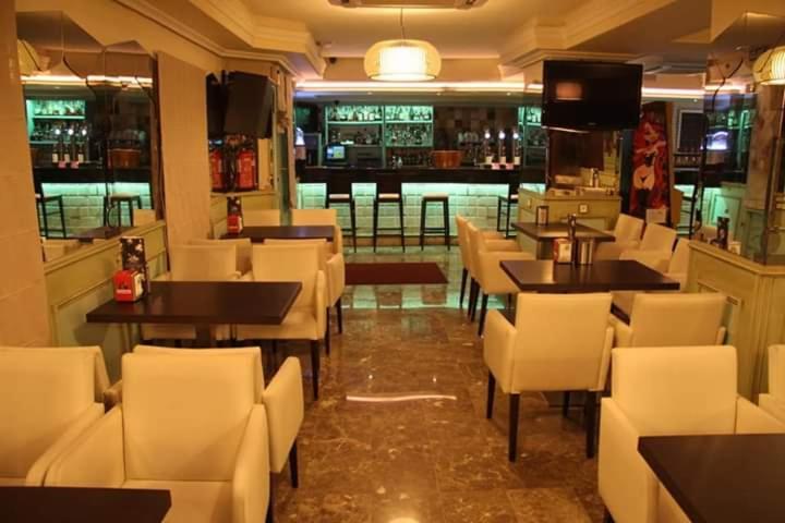 Pedro Abad Hostal Macami מראה חיצוני תמונה